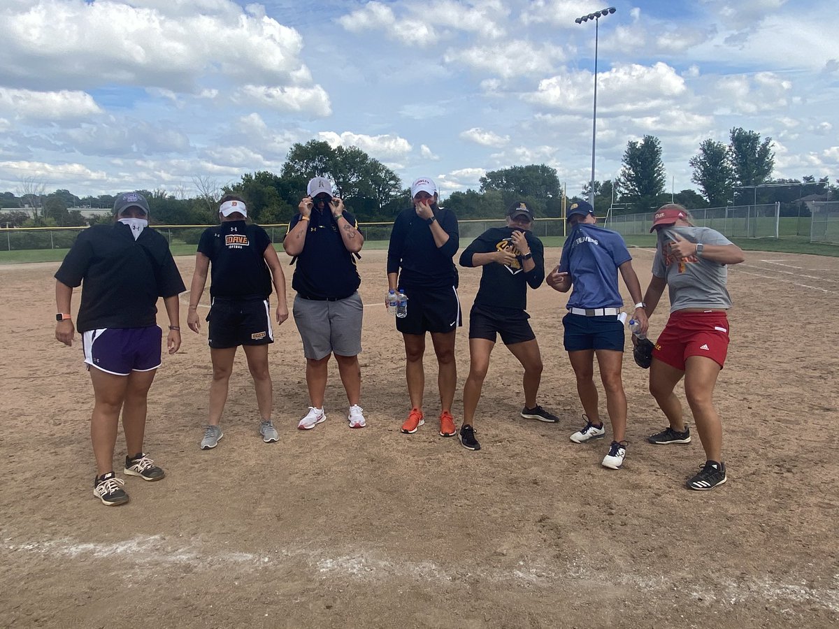 QuakesRecruit's tweet photo. A HUGE THANK YOU to the college coaches who came out and put on a great camp! @NEQuakesSB #QuakesRecruiting #NEQuakes #QuakesSoftball https://t.co/dUksUy0f3o