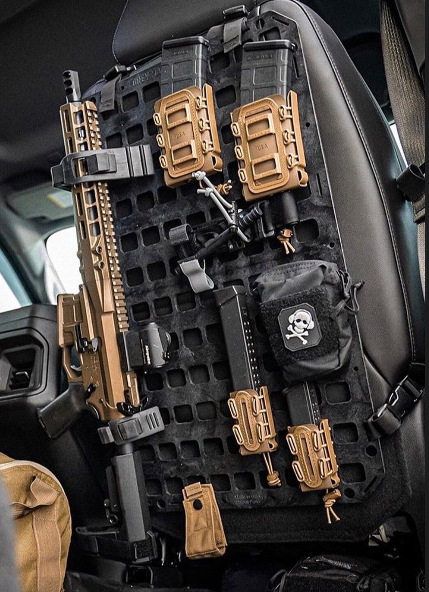 bushcrafter79's tweet photo. What a sweet setup for a crewcab truck πππ
@greymantac
#seatrig
#sowantit
#sicksetup https://t.co/0Ccc9RNSFC