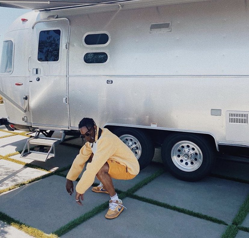 Trapmidias's tweet photo. Travis Scott https://t.co/NZLjZfh54r