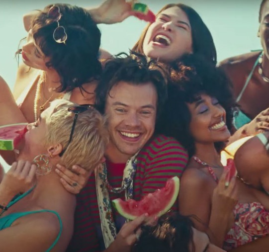 harryzstan's tweet photo. fine line by harry styles deserves a grammy and i said what i said https://t.co/4oLZ2iKnc8