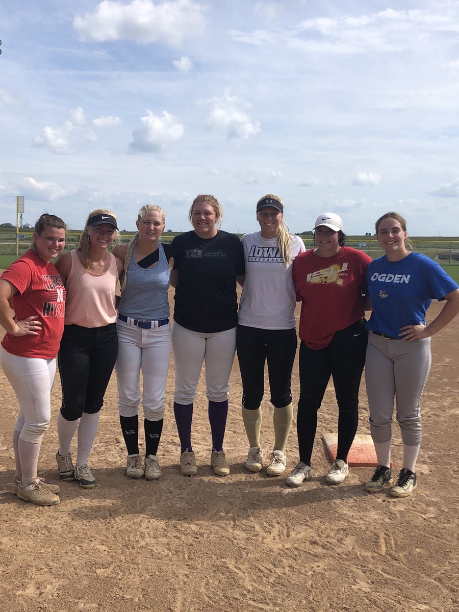 ogdensoftball's tweet photo. Last practice for these 7 seniors! https://t.co/zfEmTDuDKi