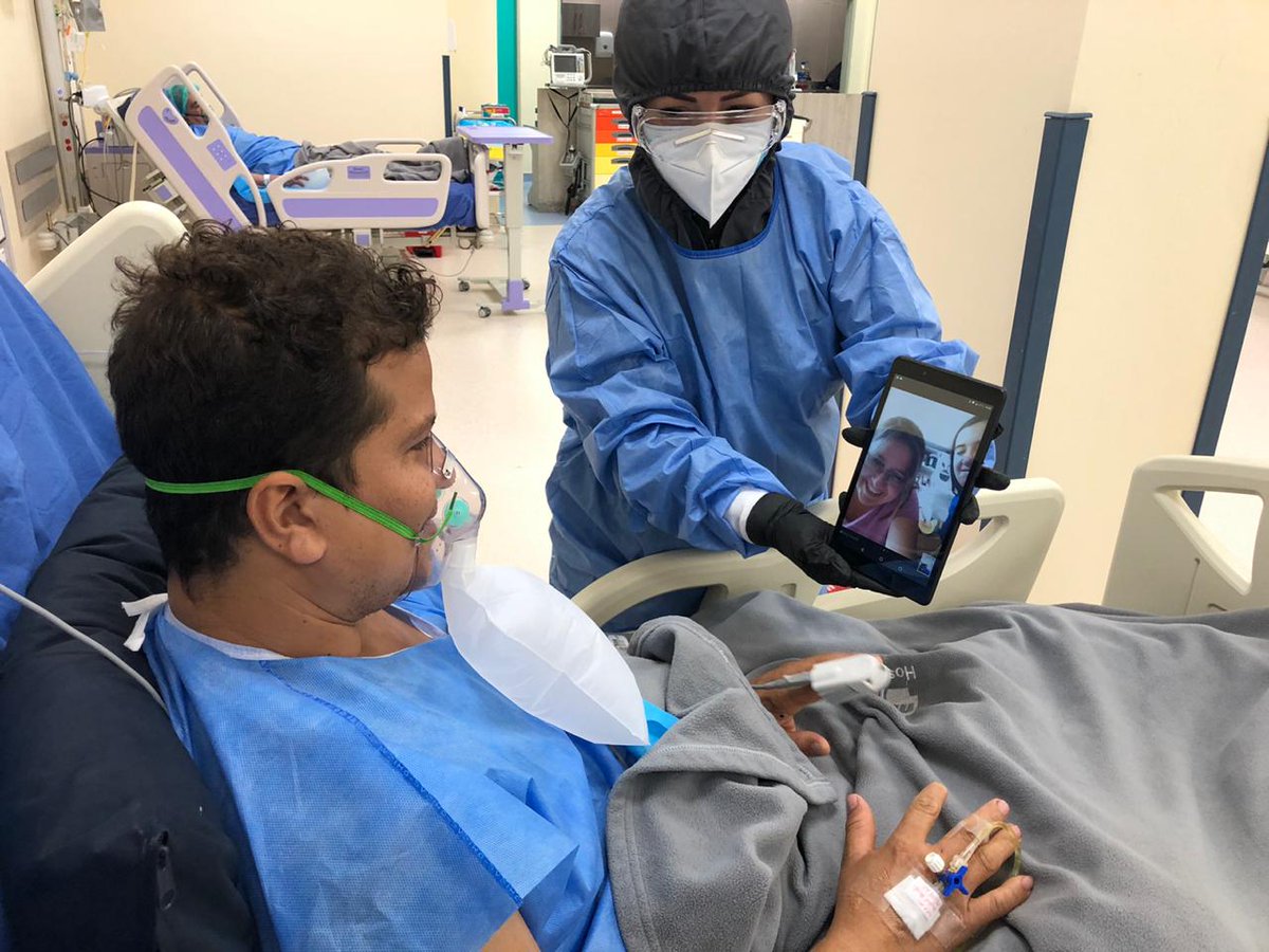 HGMonteSinai's tweet photo. En el @HGMonteSinai comprendemos la importancia del acompañamiento familiar en los procesos de recuperación de pacientes afectados por el #Covid_19. A través de videollamadas fortalecemos los lazos de amor y esperanza para vencer en esta dura batalla. #EspérameEnCasa https://t.co/4oLdhlKAfu