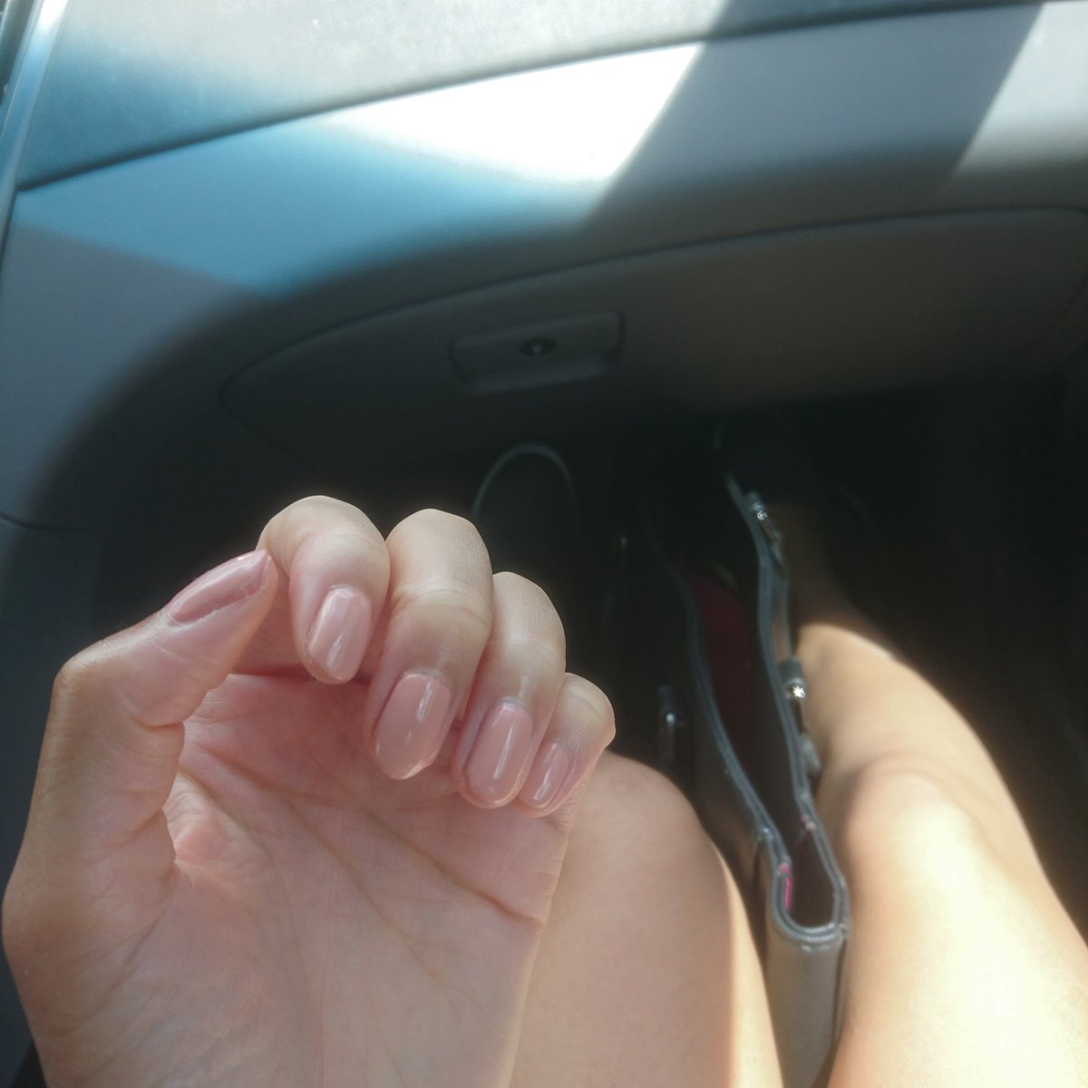 jadeetoms's tweet photo. Fresh. 💛 #nude #summer #shallac #nails #shellacnails #pretty #beauty #singer #Songwriter #shellacmanicure #countrysinger #countryartist https://t.co/HKOOwpWrf4