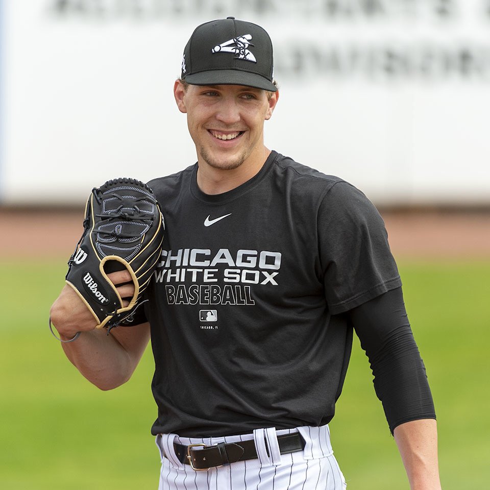 whitesox's tweet photo. .@GarrettCrochet sporting his new colors. 🔥 https://t.co/J5MFe48yos