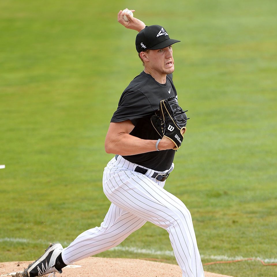 whitesox's tweet photo. .@GarrettCrochet sporting his new colors. 🔥 https://t.co/J5MFe48yos
