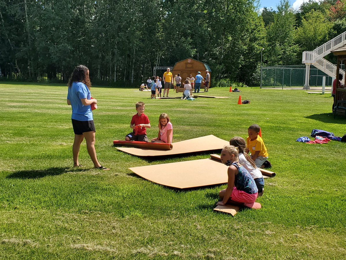 rbaduluth's tweet photo. Great day of day camp @duluthsa with a trip to @salarmynorth Northwoods Camp. Scavenger hunt, building boats for racing &amp; slushies! #againtomorrow #daycamp #funinthesun https://t.co/rHBP8GC9r0