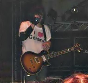 Arod_a_'s tweet photo. Frank in da Gerard shirt https://t.co/GeHu5Sl3xp