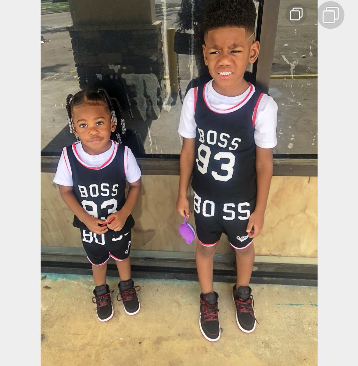 _Hellagorgeous's tweet image. YOUNG BO$$ES!🗣💪🏾😘😍💯‼️ the rest speaks for itself! Rocking their ( BO$$ Jersey fits) From @trendsettersonlyboutique3 👦🏾👶🏾🤧 and @readdyredd going to keep them sharp EVERYTIME ! #talkup👂 DM TO PURCHASE 🛍 sizes 2t -6 2t little boys fit ON HAND 📦‼️#entrepreneur #SmallBusiness