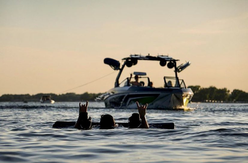 Okoboji Good Times tweet media