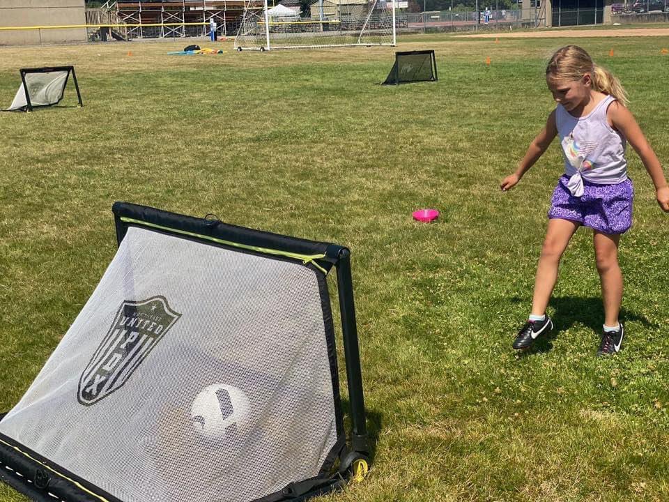United_PDX's tweet photo. Day four of our East camp out at @pdxchristian1947 with Coach Trevor and staff is in the books. Lots of fun and a little bit of sun! #camplife #pdxsummercamp #pdxsummer #playunited #weareunited #unitedisthefuture https://t.co/XD9Q0Bm6NZ