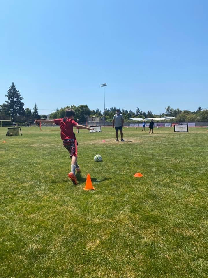 United_PDX's tweet photo. Day four of our East camp out at @pdxchristian1947 with Coach Trevor and staff is in the books. Lots of fun and a little bit of sun! #camplife #pdxsummercamp #pdxsummer #playunited #weareunited #unitedisthefuture https://t.co/XD9Q0Bm6NZ