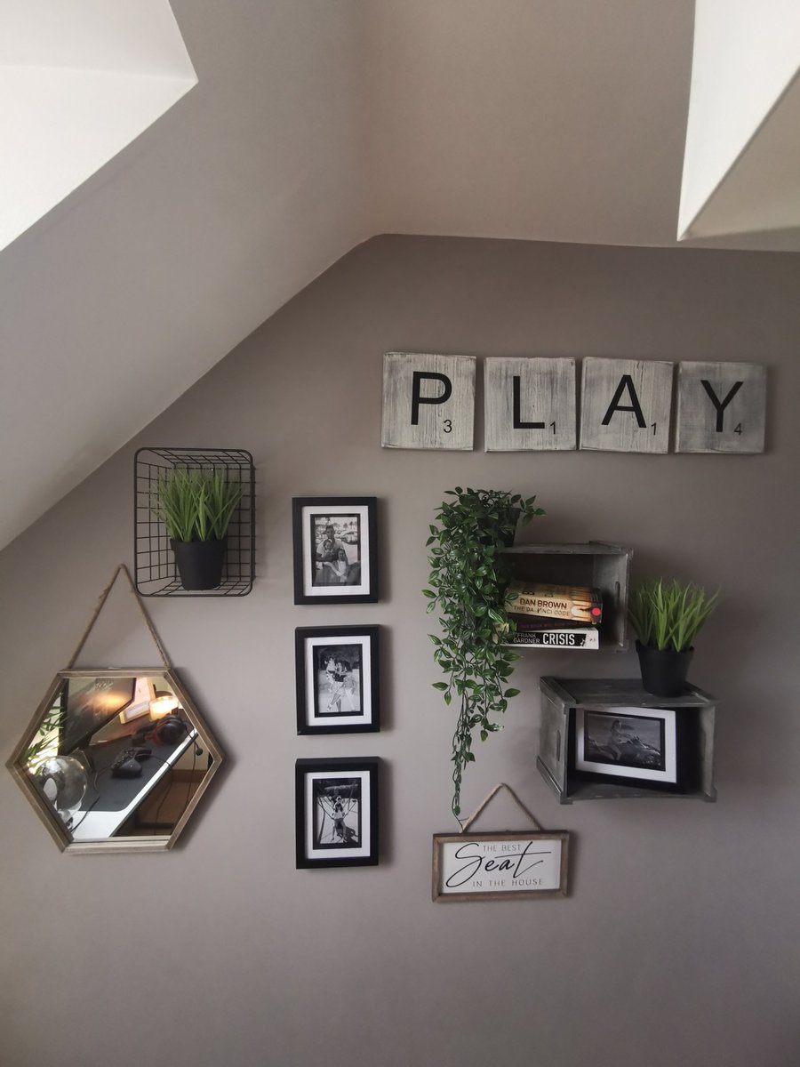 crowbar1888's tweet image. Gaming set-up starting to take shape 😍💯 #hyperxcloud2 #acermonitor #astroC40controller @HyperX @ASTROGaming @Acer