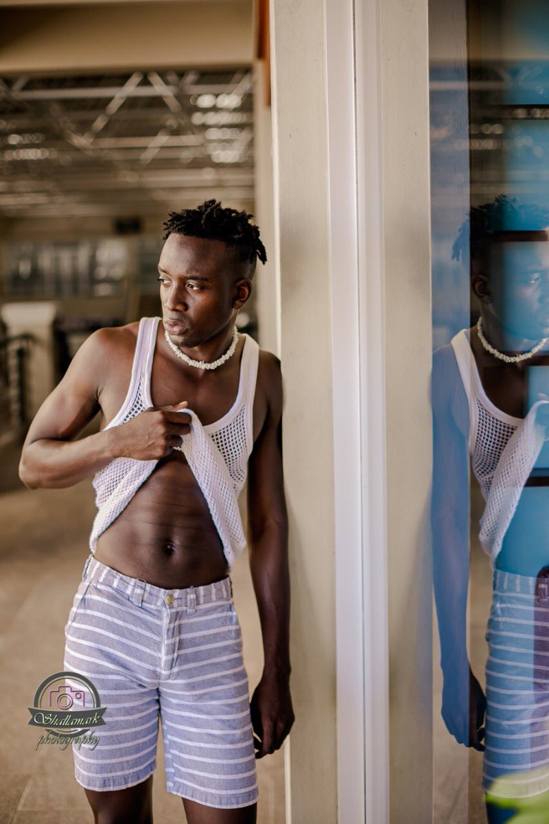 ShaneMorris15's tweet photo. Humble on the outside, confident on the inside
Model: @ShaneMorris15
#confident #push #shanemorris876 #sexy #chocolate #malemodel #melain #summertime #swimwear #summerbody #african… https://t.co/m9t5BDAf1s… https://t.co/RArZ2VLMIz