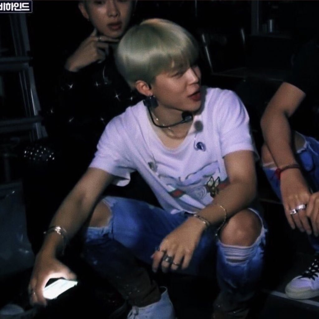 jimin in ripped jeans ; a thread