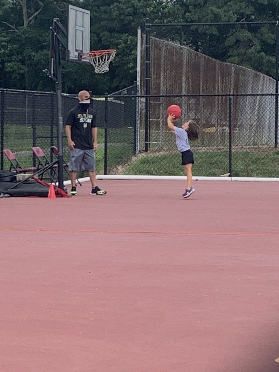 mrsangelozzi's tweet photo. My girls finished up another awesome week of Southern sports camps! 🖤🥍🏀💛Thank you!!! @SRGirlsLax https://t.co/L7wlncOGEL