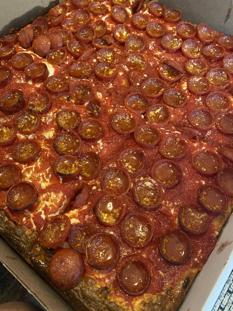 ThePupOfWallSt's tweet photo. โStaycationโ starts today and the Mrs wanted a treat.
Roll up pepperoni square pie, outrageously good!
#brooklyn #pizza #squarepie https://t.co/8SATkmrz6J