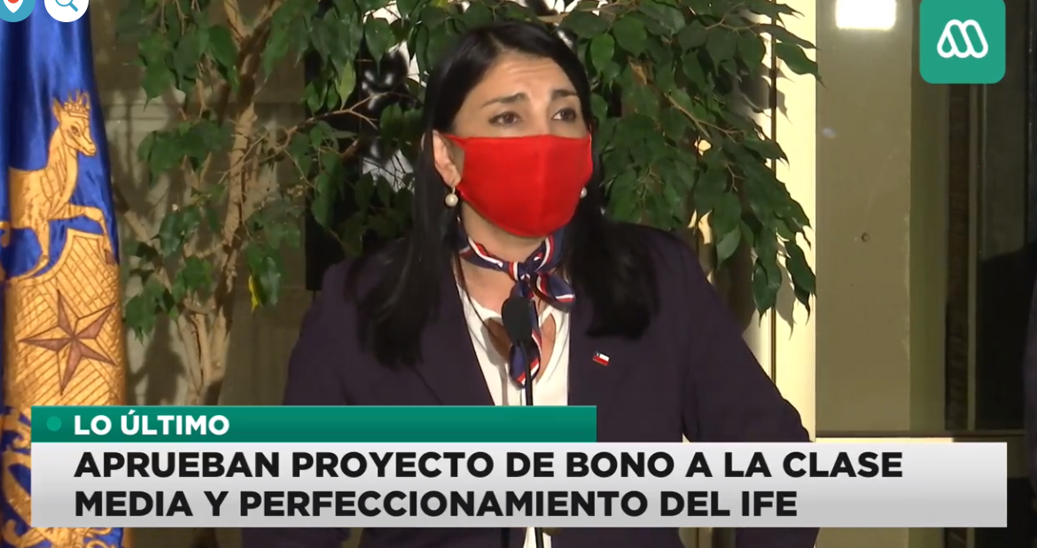 meganoticiascl's tweet photo. 🔴 LO ÚLTIMO| Ministra Rubilar: "Vamos a descontar hasta el 50% para entregarle a los niños lo que es su derecho".

📡 Más información »  https://t.co/6Gu7yzGMH7 https://t.co/E7ExMVuUbG