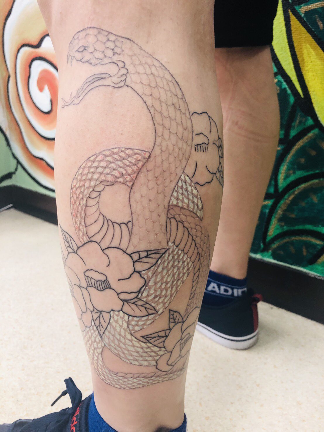 刺青 仙台 彫千代 女彫師 縁起の良い白蛇 ウチの白のインクは発色良い バッチリ仕上げるよー 仙台 刺青 和彫り 女彫師 彫千代 白蛇 T Co 21ypmcrakp Twitter