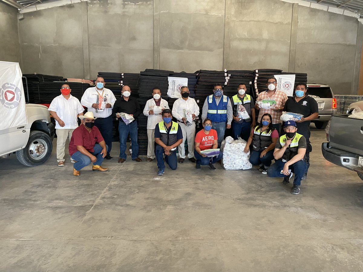 WalterValenzu's tweet photo. Llegan los primeros apoyos para la Temporada de Huracanes 2020, gracias al Gobierno de BCS siempre atentos con los comundeños https://t.co/qqoqhV19Bi https://t.co/a6VwO0larV
