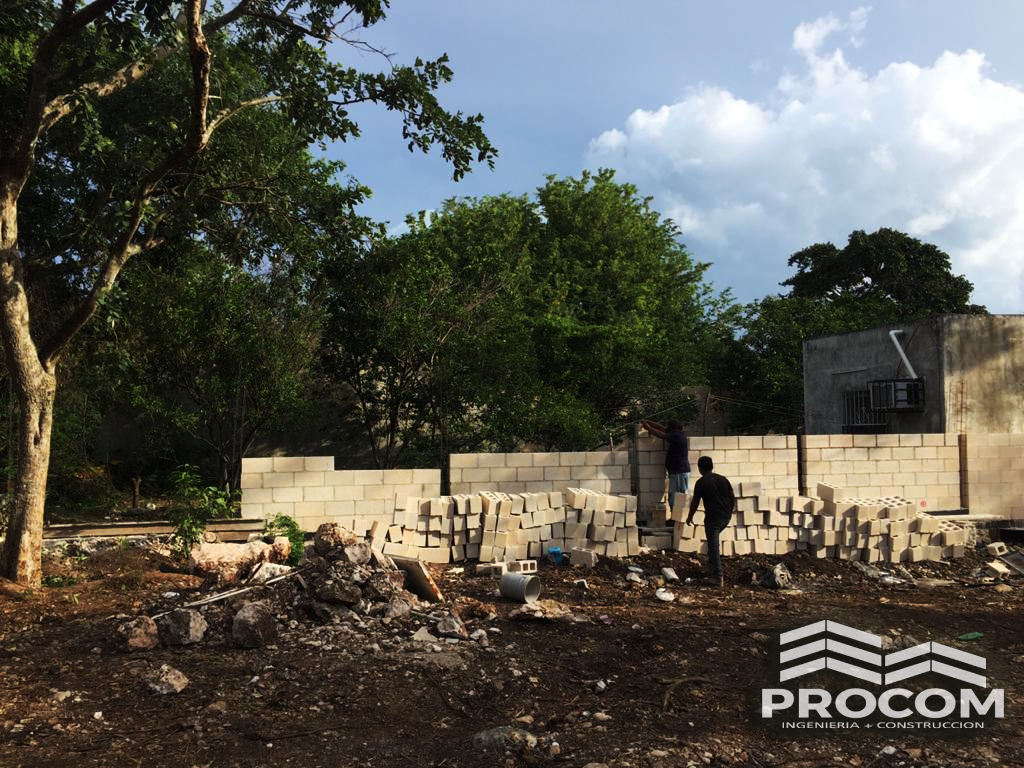 ProcomMx's tweet image. ¿Proyecto nuevo? Cotiza en PROCOM ✅

Contamos con la experiencia necesaria para cumplir tus sueños, desde el proyecto ejecutivo, Modelado 3D, permisos de construcción hasta la ejecución de tu obra 👷‍♂️

Cuida tu dinero y asegura que tus recursos se apliquen de manera eficiente.💰