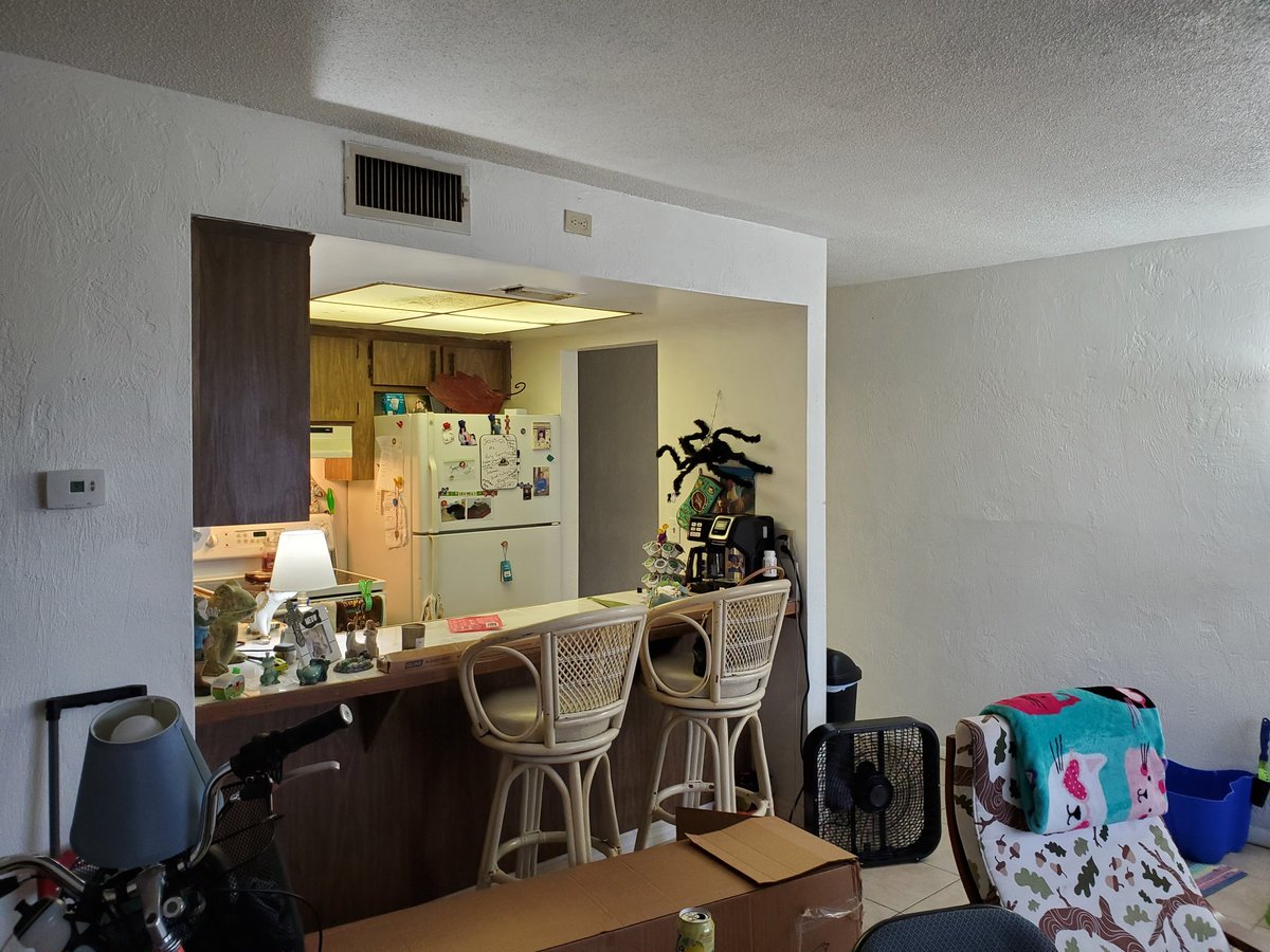 guidokatt's tweet photo. My new digs!♡♡ https://t.co/zUM20b1SWL