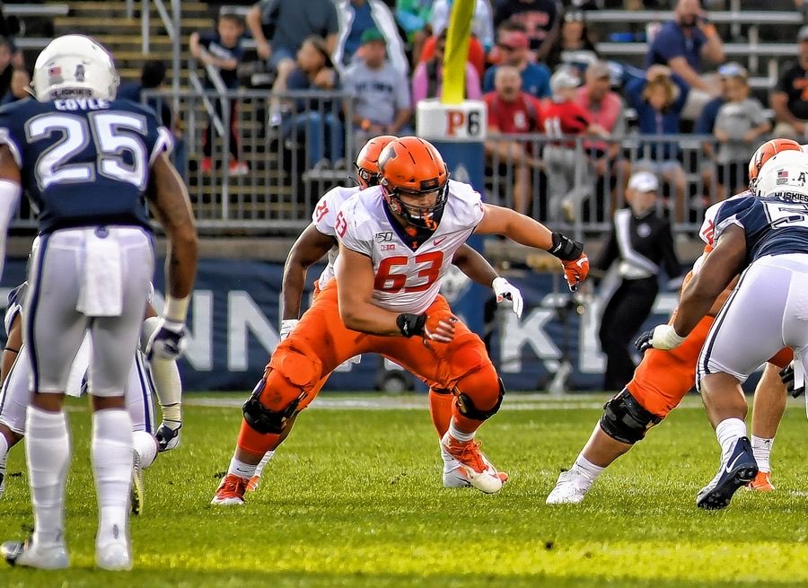 Player spotlight day 58: Sr OL Alex Palczewski is from Mount Prospect, IL. He was a 3🌟 recruit out of Prospect High School. He’s started every game but one since his freshman year. He’s a beast in the trenches and we’ll be watching him on Sundays pretty soon!