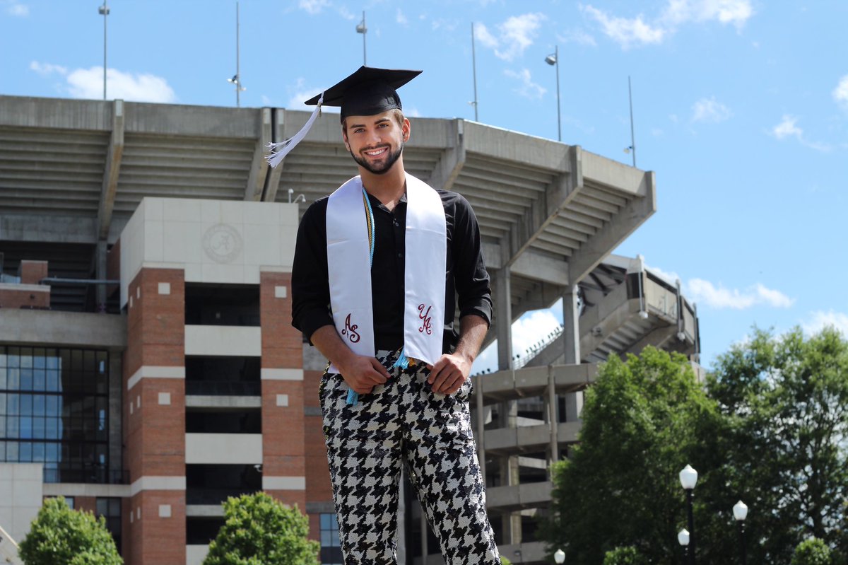 mathyouuu13's tweet photo. Can’t believe my time at UA comes to an end tomorrow, it’s been one hell of a ride. Roll Tide 4ever https://t.co/c7Y63XlpWi