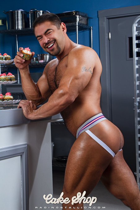 Thank you so much to everyone for all the love and support 🥰👍🏼 I am happy that I can give 50K people<a href="/tag/mvsales"class="tags"><span>#mvsales</span></a><a href="/tag/mvboys"class="tags"><span>#mvboys</span></a>