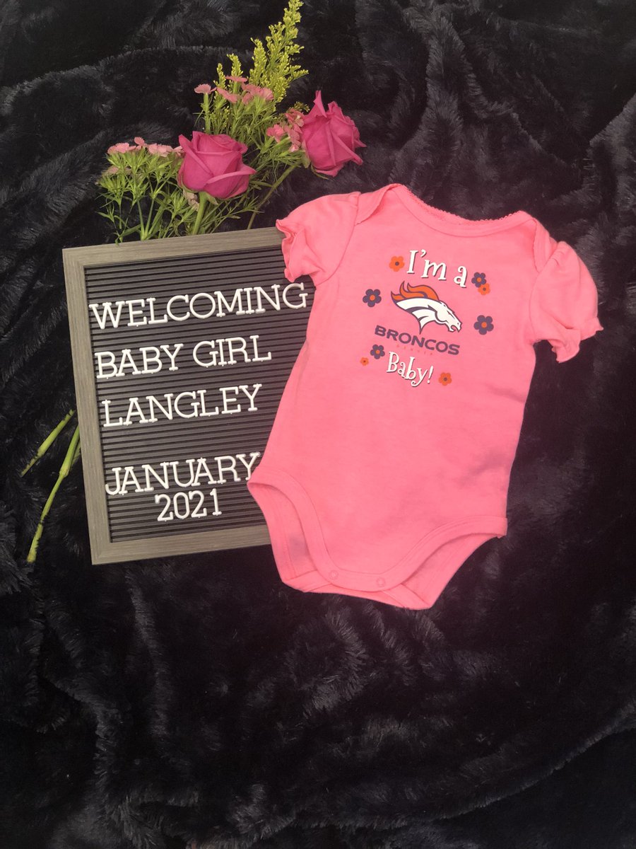 kylelangley21's tweet photo. Marissa and I are excited to welcome a little bundle of joy to our family to kick off 2021!! #GirlDad https://t.co/qrOwrkhT6g