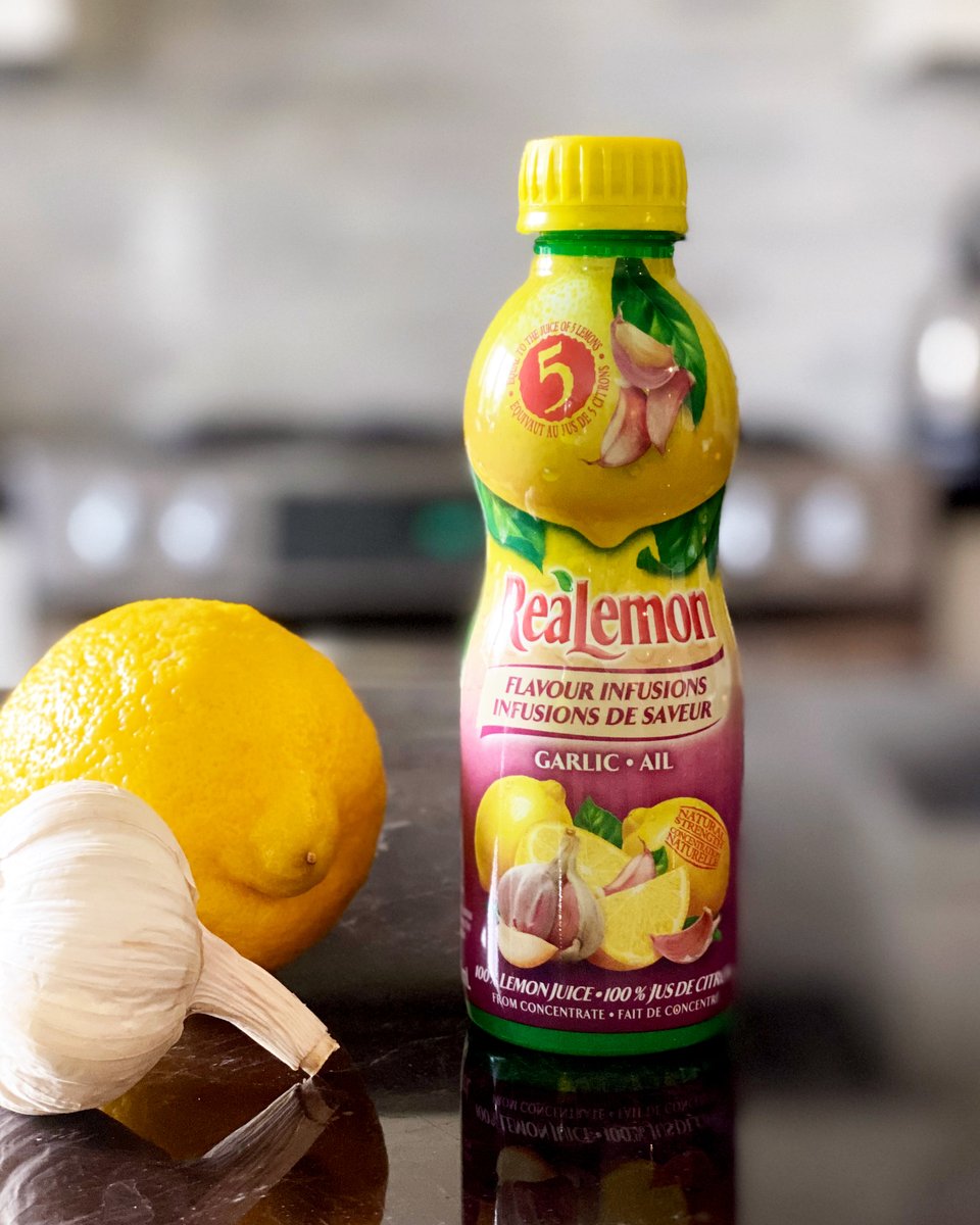 TheXYStuff's tweet photo. Calling all foodies! ReaLemon* wants you to be one of the first to try their *NEW* ReaLemon* Flavour Infusions - Garlic. 🍋🧄 This new kitchen staple combines the classic taste of ReaLemon* juice with a subtle hint of garlic. Yummy! 😋 #ReaLemonGarlic 

https://t.co/sMFvmGRbu4 https://t.co/8pRG62cZue