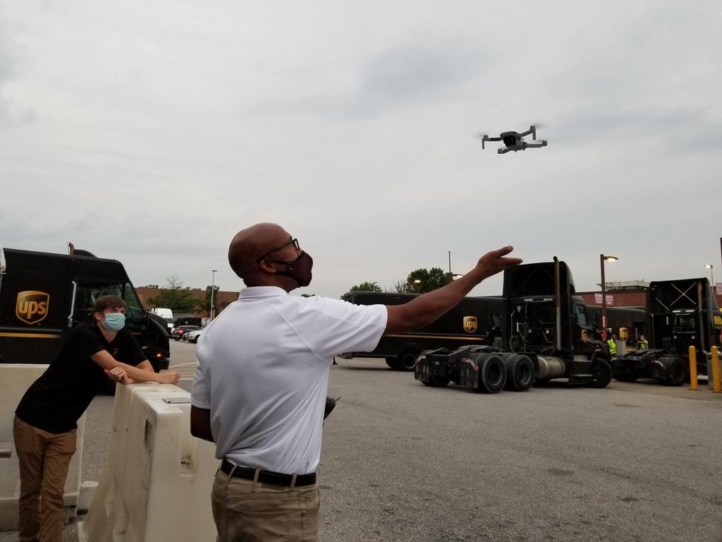 @ChesapeakUPSers George Valentine teaching about the future of #UPS delivery during Baltimore Hub FSTS. @nick_iannacone2 @gvalentineups