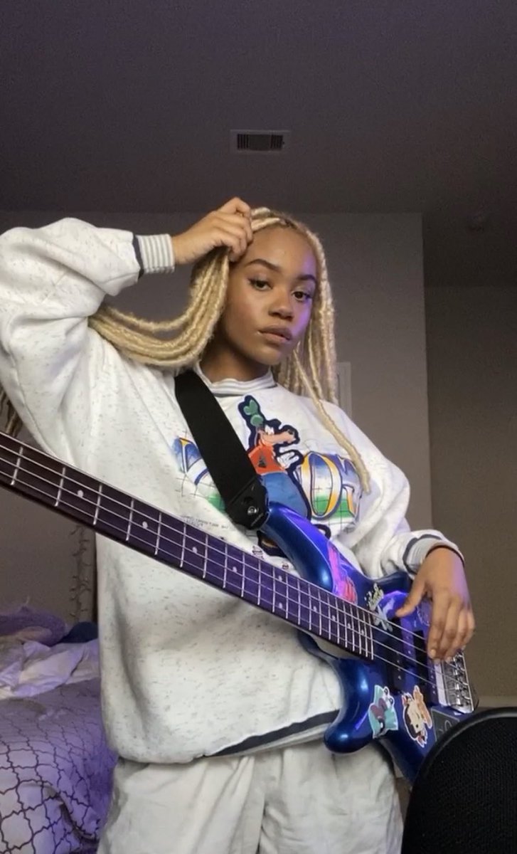 fatpussyhex's tweet photo. i kinda ate in these video screenshots https://t.co/jFrgka27t4