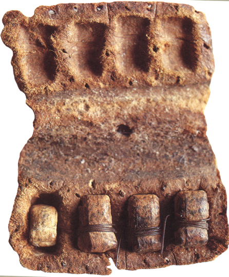 Our earliest evidence for Tefillin is from the 2nd-1st century BCE from the Judean desert. Here we see a variety of related practices, which resemble but also depart from what will become rigid rabbinic prescriptions and regularization. This has been studied by Yehuda Cohn. 8/28