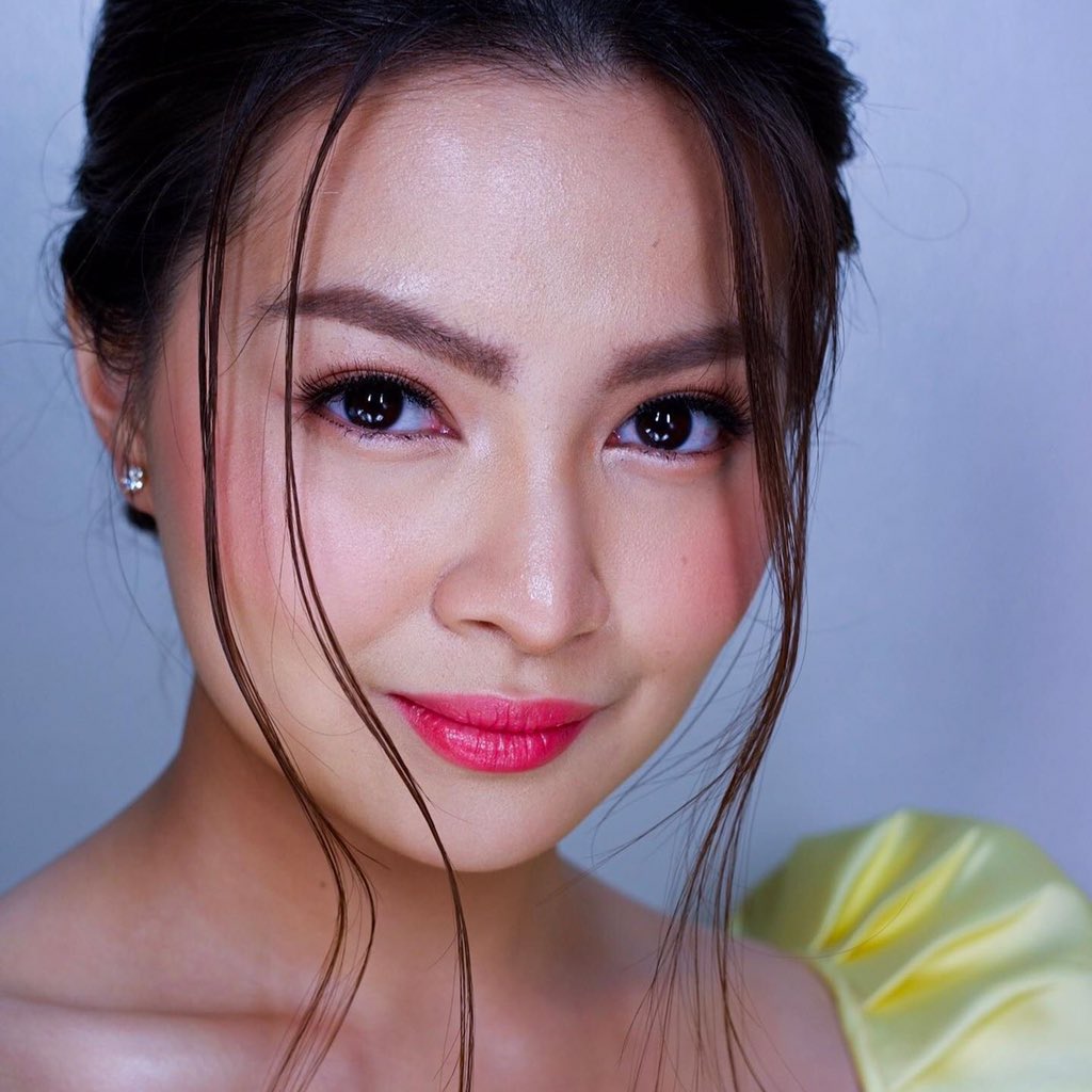 Happy birthday, Kapuso Primetime Princess Barbie Forteza! May all your wishes come true. 