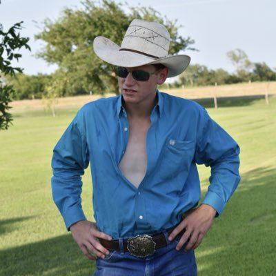 keston_rizzo's tweet photo. It ‘twas hawt #NewProfilePic https://t.co/412oKcgJzI