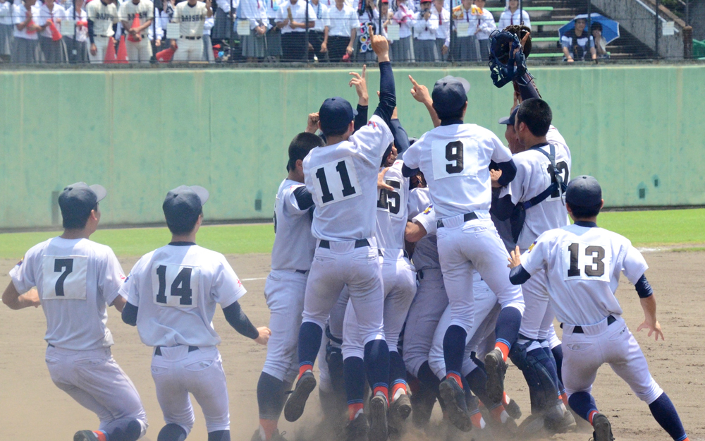 RBCheritageLIVE's tweet photo. 堀越 対 郁文館 生放送 夏季東西東京都高校野球大会 生放送 金曜日, 2020年7月31日
郁文館 対 堀越 生放送 ２０２０年夏季東西東京都高校野球大会 第3回戦  生放送 テレビ放送 生放送 生中継 無料

.
生放送 🔴-> https://t.co/x6dRZ7bza3

GO Live 🔴-> https://t.co/x6dRZ7bza3
. https://t.co/HTMmFIailG