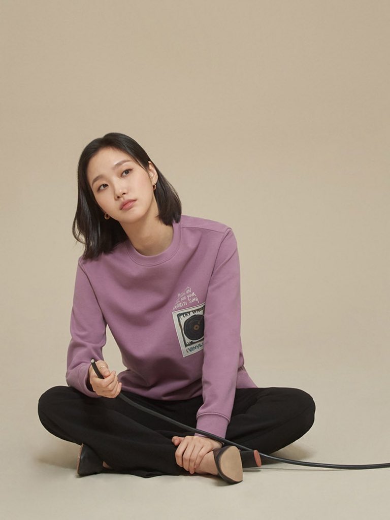 kdramafairy's tweet photo. she just gets prettier everyday https://t.co/8snX3NA7WQ