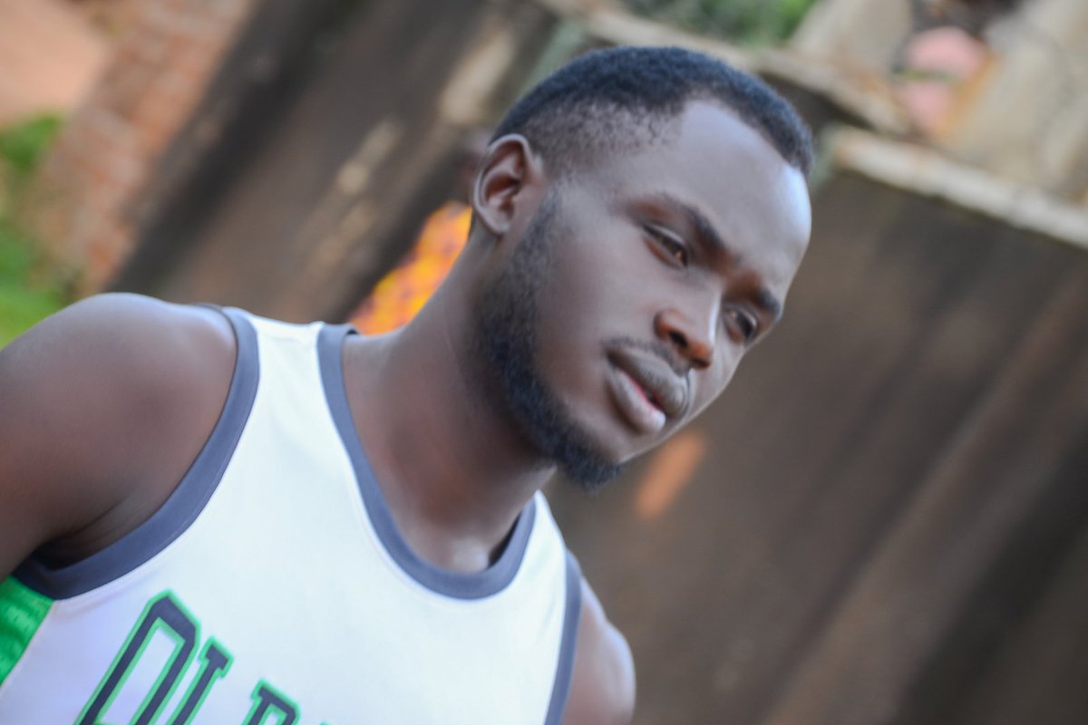 DavidOceanz's tweet photo. Some lady today told me, "David, you respect and you have true love  but do you know why you're still single, because you're honest and love telling the truth, #Women like telling them lies" 😭😭 https://t.co/i0QfWrw9AS