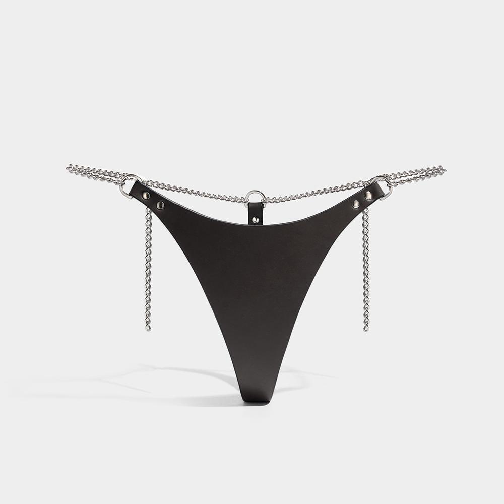 The Chain Bra, Thong, Suspenders, Collar & Cuff set. #FleetIlya #totallook fleetilya.com/collections/li…