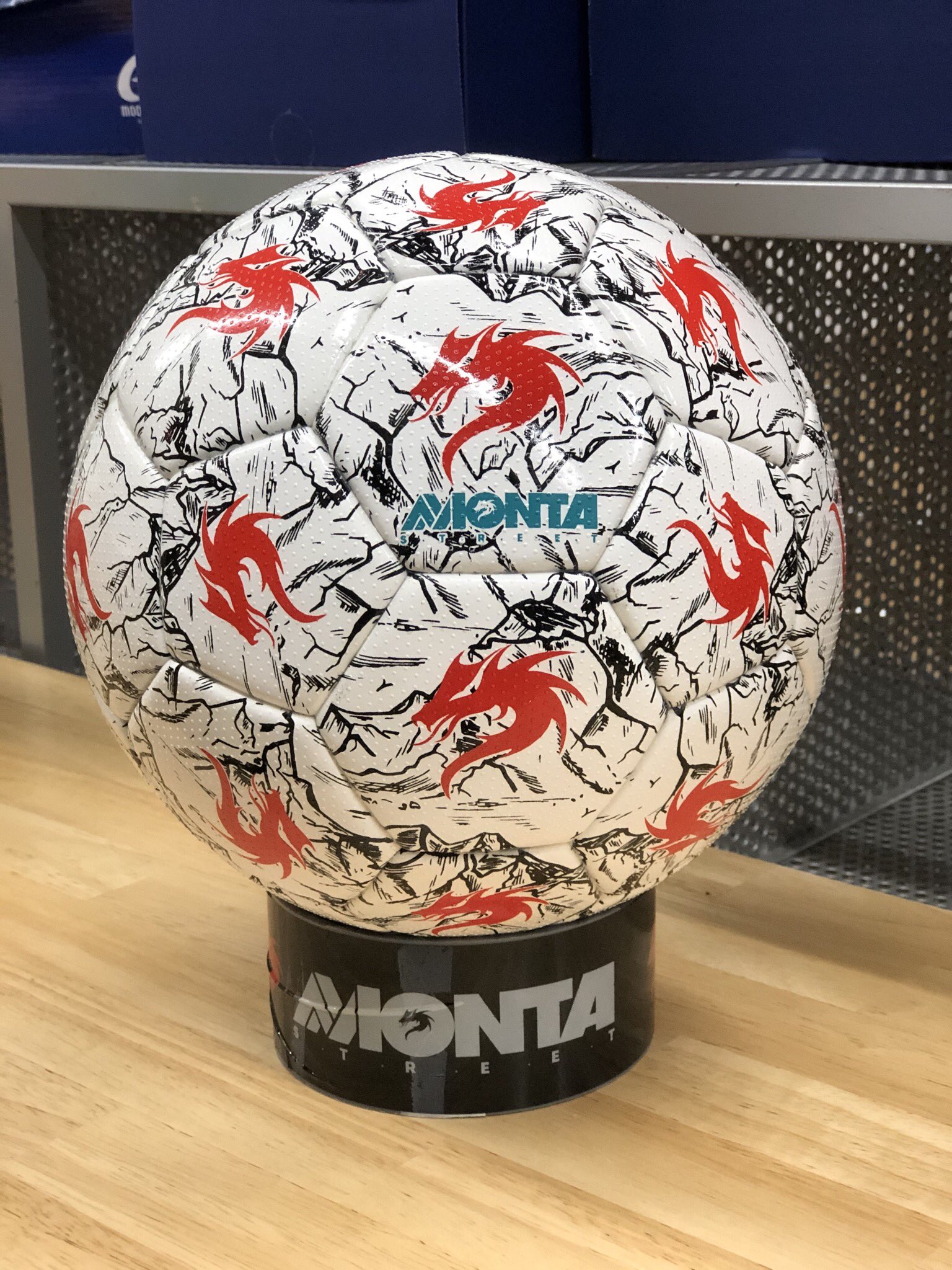 スポーツショップアラジン静岡店 Monta Earth 入荷しました プロフィールのurlよりyahooで ご購入できます Monta モンタ フリースタイルフットボール リフティング リフティングチャレンジ リフティングボール スポーツショップアラジン スポーツショップアラジン静岡店 Monta Earth 入荷しました プロフィールのurlよりyahooで ご購入できます Monta モンタ フリースタイルフットボール リフティング リフティングチャレンジ リフティングボール スポーツショップアラジン