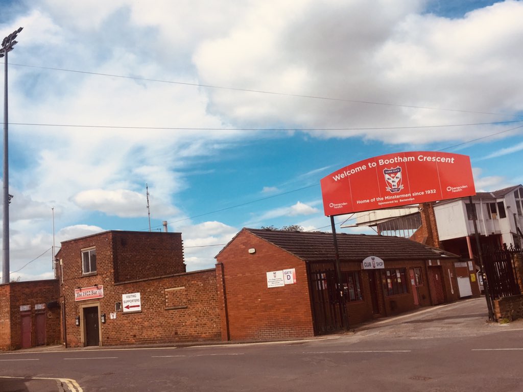 A right turn down Grosvenor Terrace, a shudder at the noise of the passing Scarborough train beneath, and then a left pivot behind dozens of scampering others. And there it was: comfy, craggy Bootham Crescent.