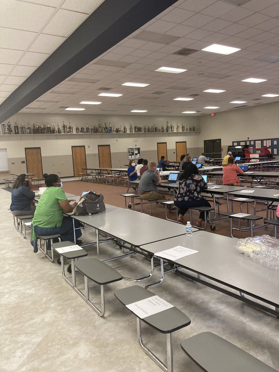 HMSBCSS's tweet photo. Henderson teachers are gearing up for virtual learning. @ButtsCoSchools https://t.co/t4NE4yxuHs