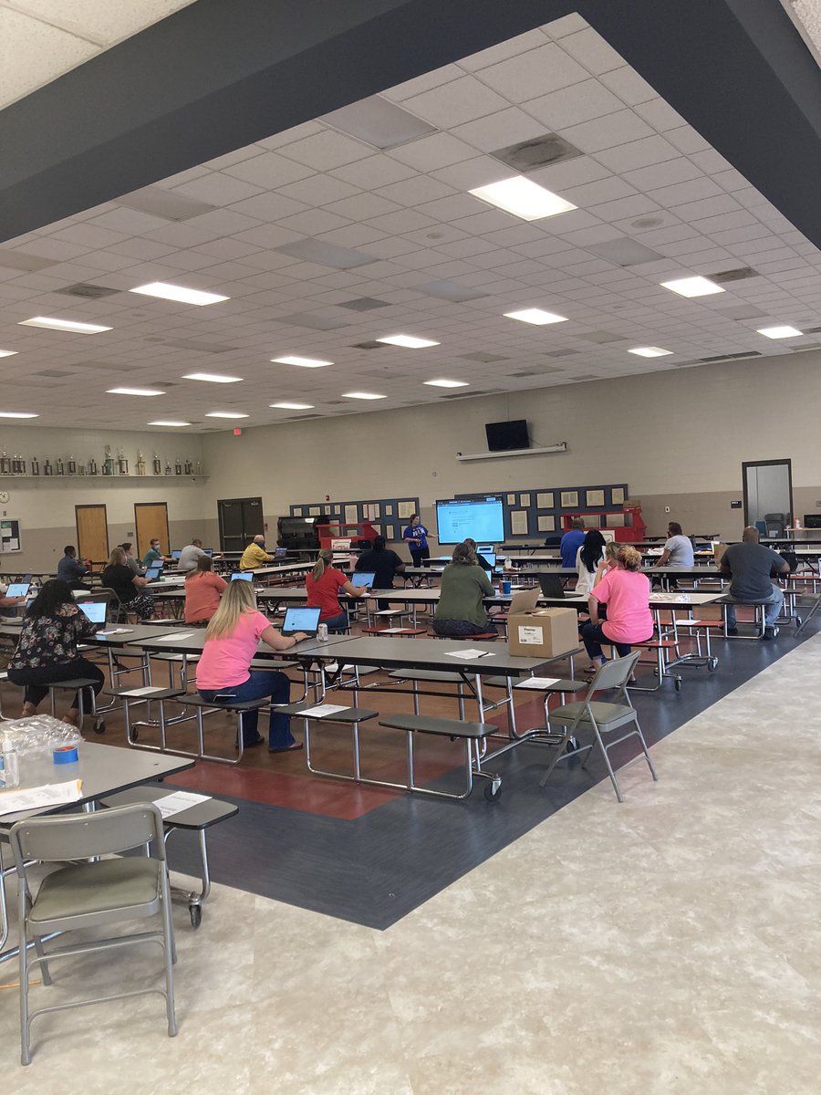 HMSBCSS's tweet photo. Henderson teachers are gearing up for virtual learning. @ButtsCoSchools https://t.co/t4NE4yxuHs