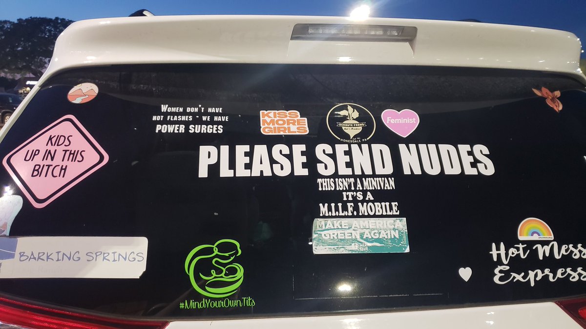BogWyytch's tweet photo. Yall
IM SCREAMING
whoever this woman is she is my spirit animal https://t.co/C4C4AYOJyT