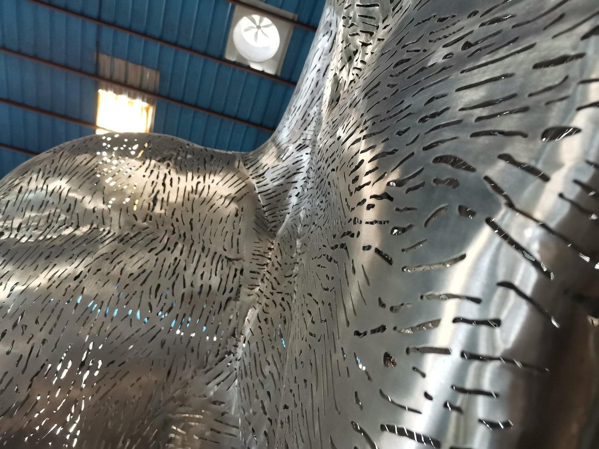 FoshanPutie_SS's tweet photo. Elephant🐘
#elephant #elephantsculpture #gardendecor #decoration #artwork #metalwork #metalart #stainlesssteel #stainlesssteelsculpture #welding #polished #mirrored #mirroredfinish #putie #production #sculptureart #metalsculpture #sus304 https://t.co/hmv7axqTcb