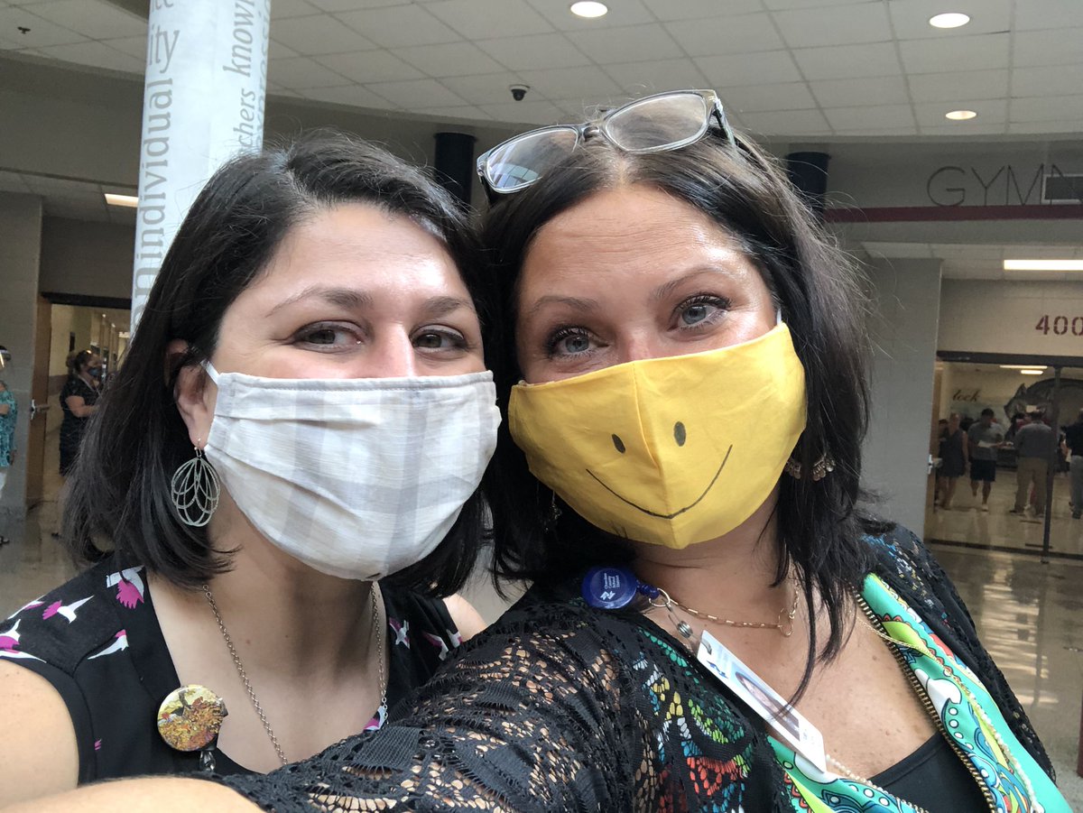 pamela_estesMES's tweet photo. 6th grade Open House was a big success! It was so great seeing all of our new @WoodstockMS families tonight! It’s going to be a great year! @Prin_Santoro @CherokeeSchools #CCSDfam #WMSfam #WMSwolfpack https://t.co/uFnU6sUlsY