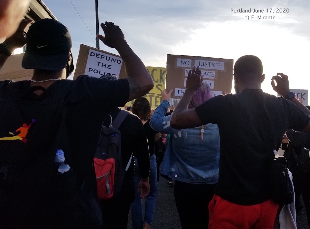 12. Defying curfew massive Black Lives Matter marches crossed Portland bridges. Black-led Eastside marches shut down I-84 (Portland Black neighborhoods had been displaced by I-5 Freeway & other construction) & took to the streets of gentrified historically Black neighborhoods.