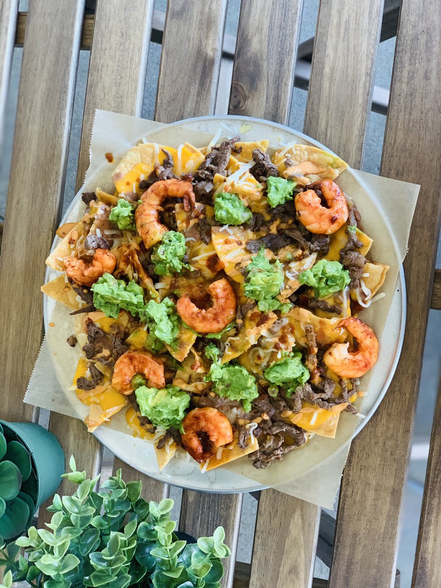 tacoshop_mex's tweet photo. Pretty accurate if you ask us 😌 #BuyLocalEatDifferent #Tacos #Oxnard #MexicanFood #mexicaKitchen https://t.co/TxAZ3cBgAu