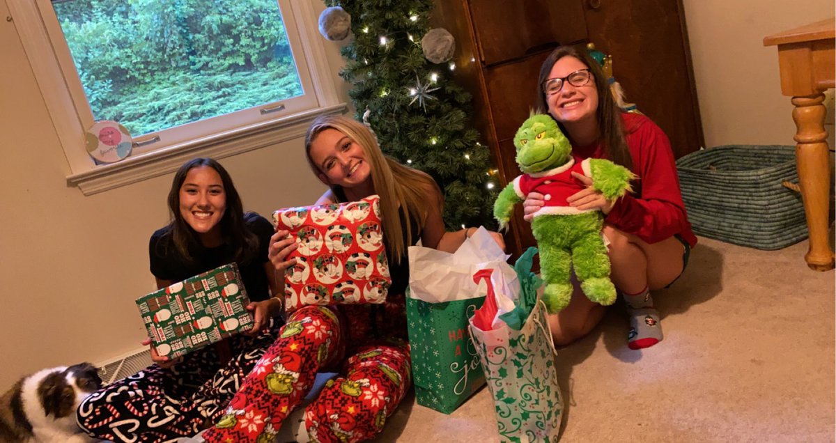 m12krock's tweet photo. Merry Christmas !! https://t.co/WS10sKK8nV