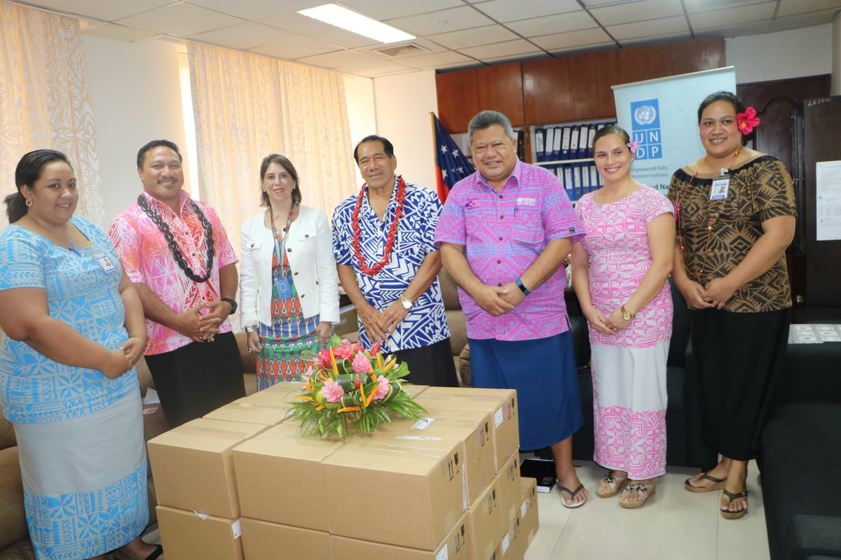 UNDP_Samoa's tweet photo. Samoa remains 1⃣ of the few COVID-free countries. Boosting its ability to test is key to keeping it that way. That ability has been ⬆️ with the handover of 2,000 cartridges for the Ministry of Health's GeneXpert machine &amp; IT equipment, procured by UNDP https://t.co/TqjaJHinXV https://t.co/vtuS4lU35E